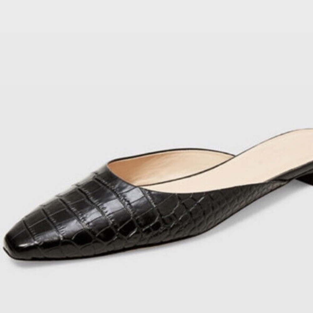 Zaydie Crocodile Embossed Leather Mule - Used By Showroom Models - Black
